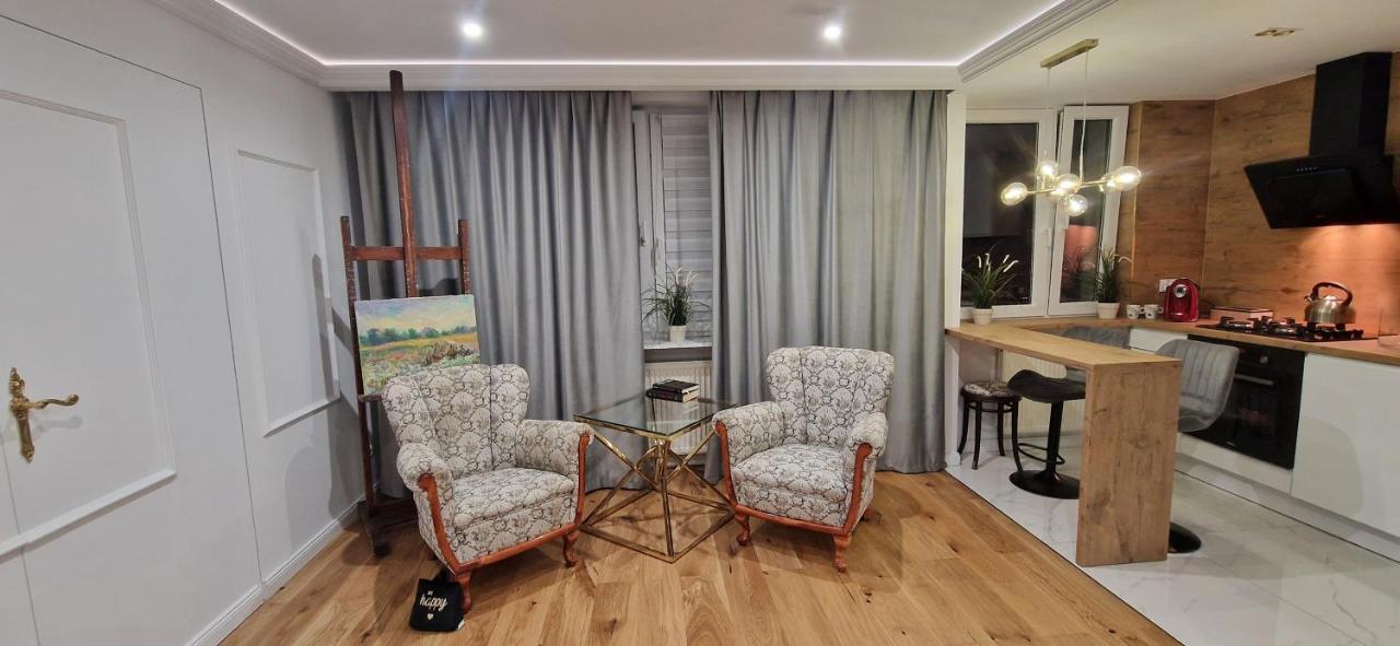 Arma Design 2 Bedrooms Warszawa